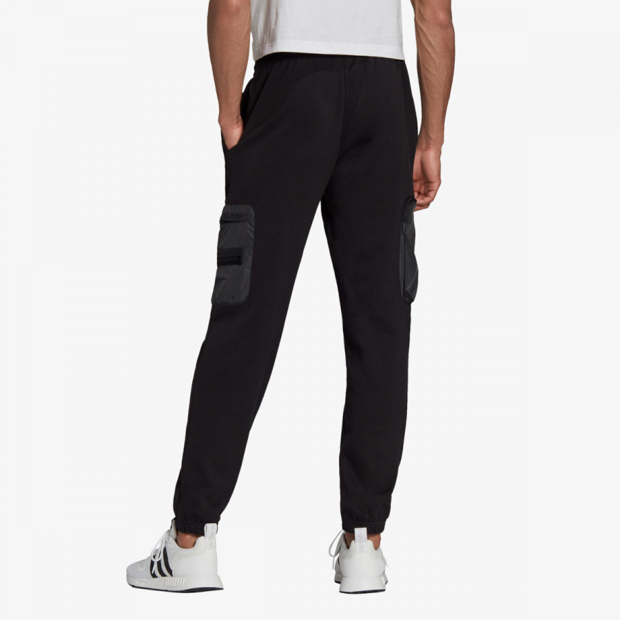 ADIDAS Pantaloni R.Y.V. CUFFED SWEAT PANTS<br /> 