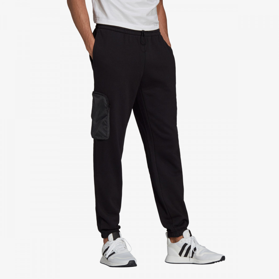 ADIDAS Pantaloni R.Y.V. CUFFED SWEAT PANTS<br /> 