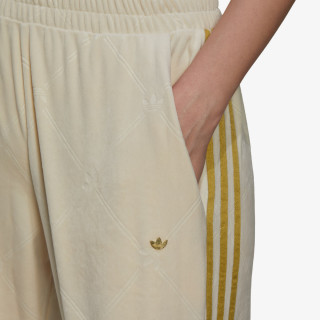 ADIDAS Pantaloni TRACK PANTS IN VELVET WITH EMBOSSED ADIDAS ORIGINALS MONOGRAM AND GOLD STRIPES<br /> 