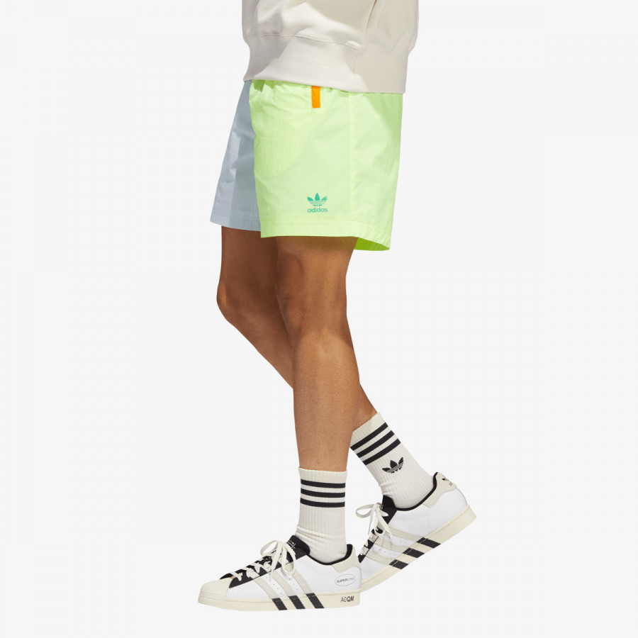 ADIDAS Pantaloni scurti BLOCKED WOVEN 