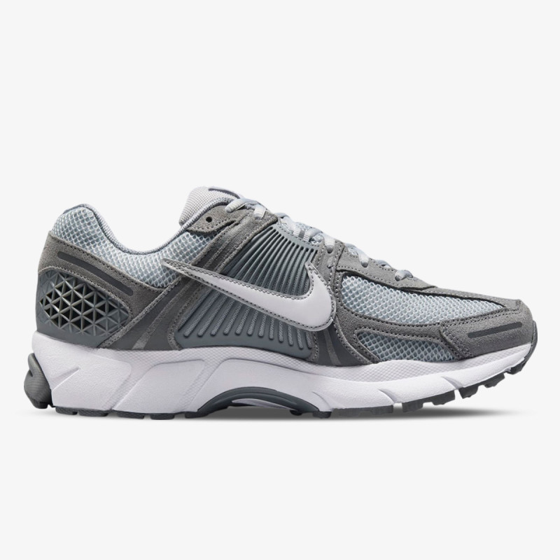 NIKE Pantofi Sport Vomero 5