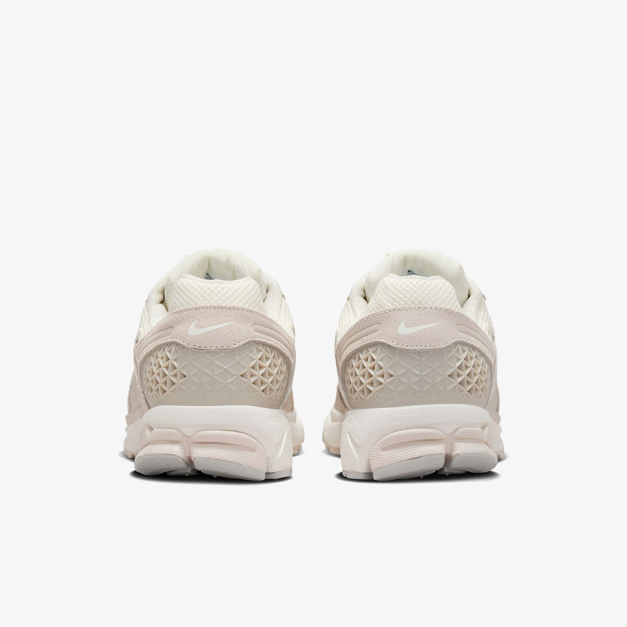 NIKE Pantofi Sport Vomero 5 