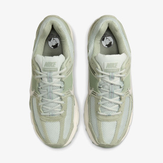 NIKE Pantofi Sport Vomero 5 