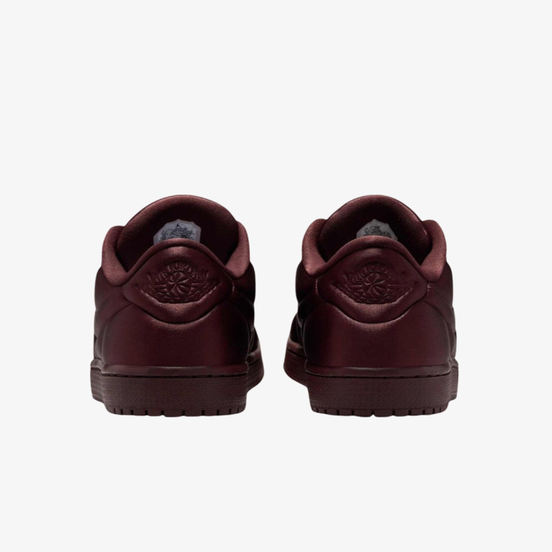 NIKE Pantofi Sport WMNS AIR JORDAN 1 MM LOW V2 