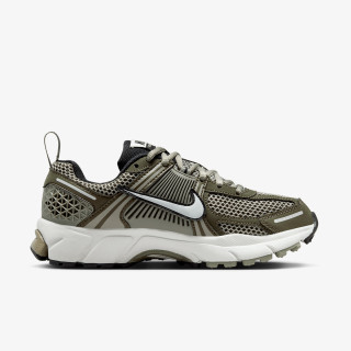 NIKE Pantofi Sport Vomero 5 