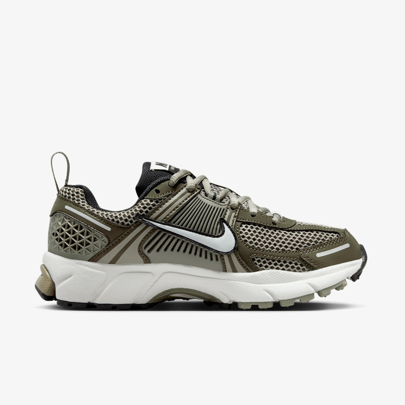 NIKE Pantofi Sport Vomero 5 