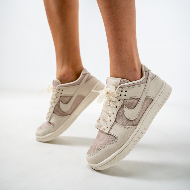 NIKE Pantofi Sport W NIKE DUNK LOW SE TRND 