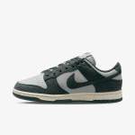 NIKE Pantofi Sport WMNS NIKE DUNK LOW 