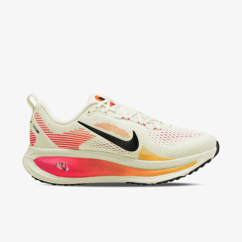 NIKE Pantofi Sport Vomero 18 
