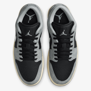 NIKE Pantofi Sport AIR JORDAN 1 LOW SE 