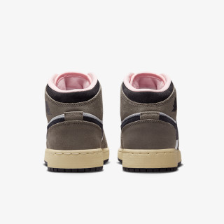 NIKE Pantofi Sport AIR JORDAN 1 MID SE BG 