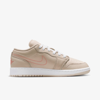 NIKE Pantofi Sport AIR JORDAN 1 LOW SE UNI2 BG 