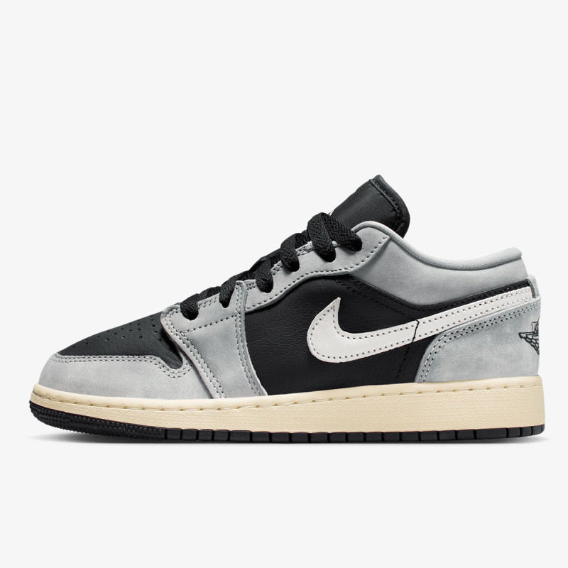 NIKE Pantofi Sport AIR JORDAN 1 LOW SE BG 