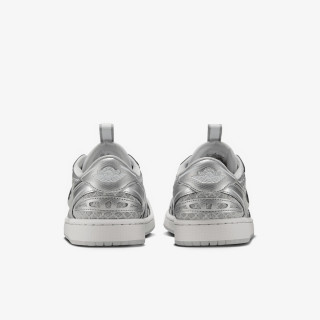 NIKE Pantofi Sport WMNS AIR JORDAN 1 MM LOW V3 