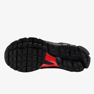NIKE Pantofi Sport Zoom Vomero 5 