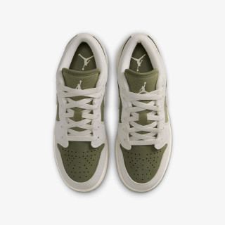 NIKE Pantofi Sport AIR JORDAN 1 LOW SE BG 