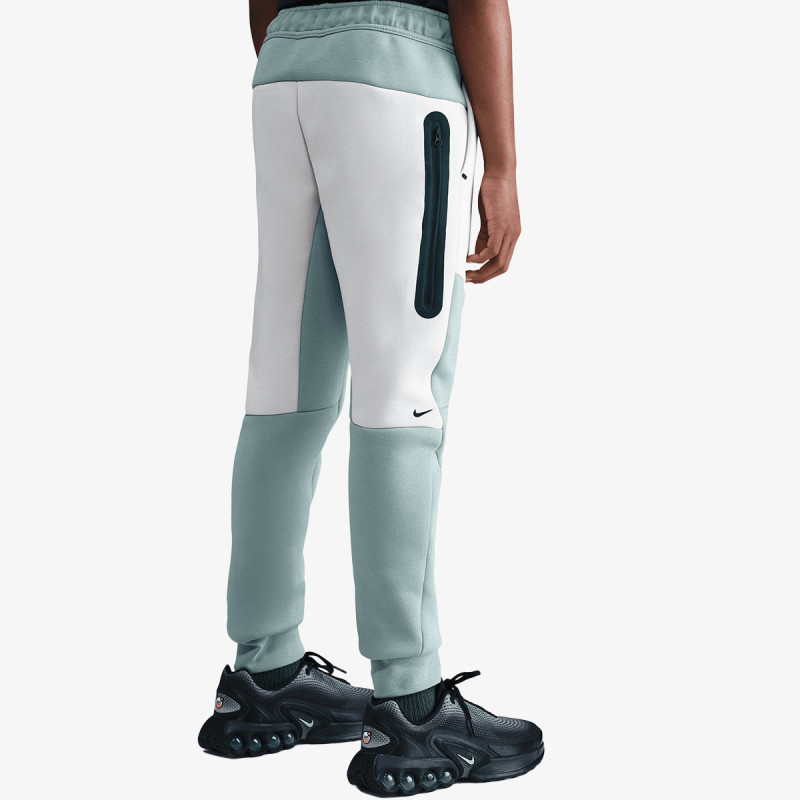 NIKE Pantaloni de trening B NSW TCH FLC JGGR - PD 