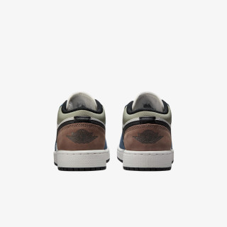 NIKE Pantofi Sport AIR JORDAN 1 LOW BG CN 