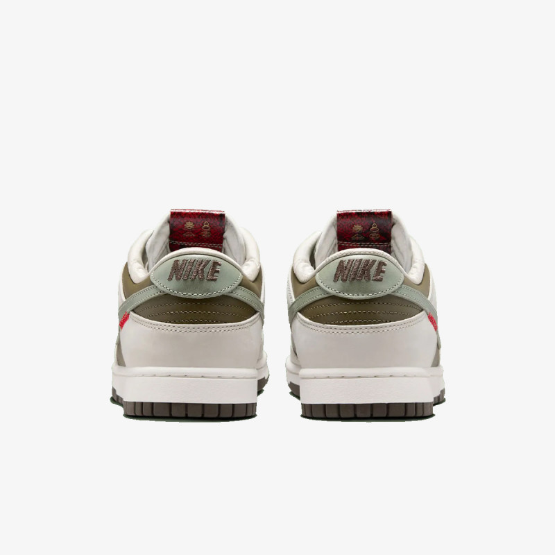 NIKE Pantofi Sport NIKE DUNK LOW RETRO BTTYS CN 