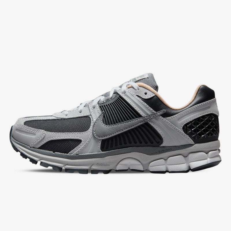 NIKE Pantofi Sport NIKE ZOOM VOMERO 5 CN 