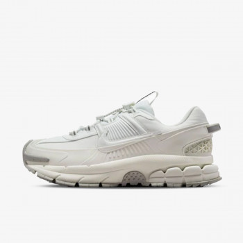NIKE Pantofi Sport W NIKE ZOOM VOMERO ROAM 
