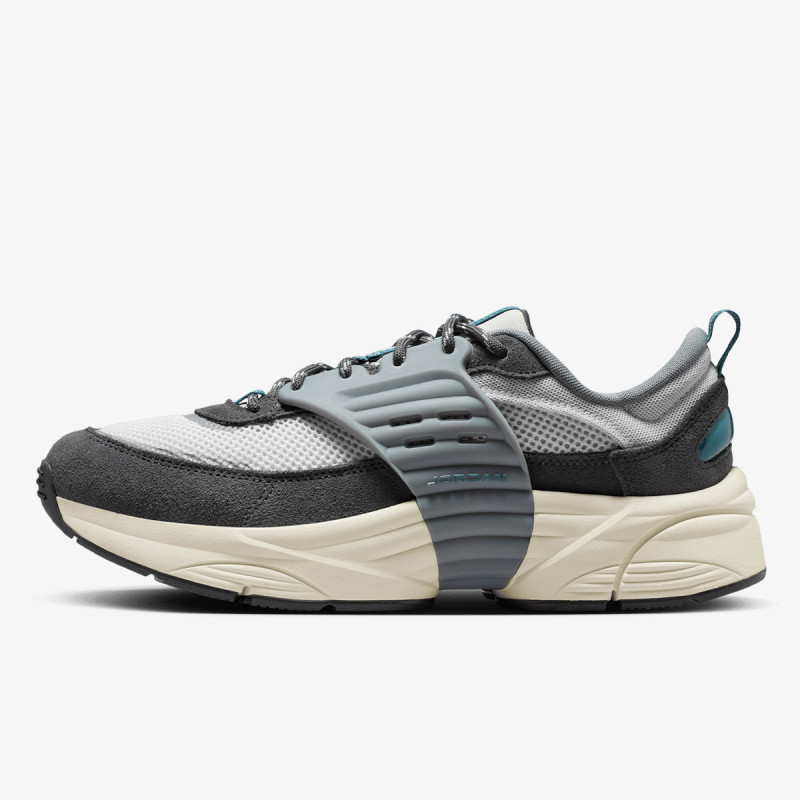 NIKE Pantofi Sport JORDAN TRUNNER O/S 