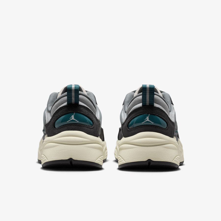 NIKE Pantofi Sport JORDAN TRUNNER O/S 