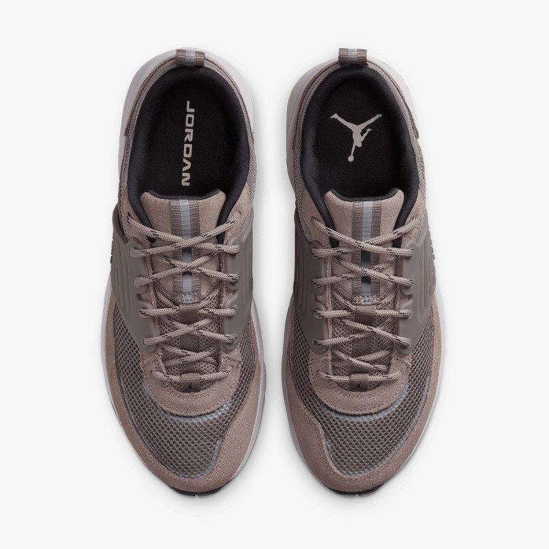 NIKE Pantofi Sport JORDAN TRUNNER O/S 