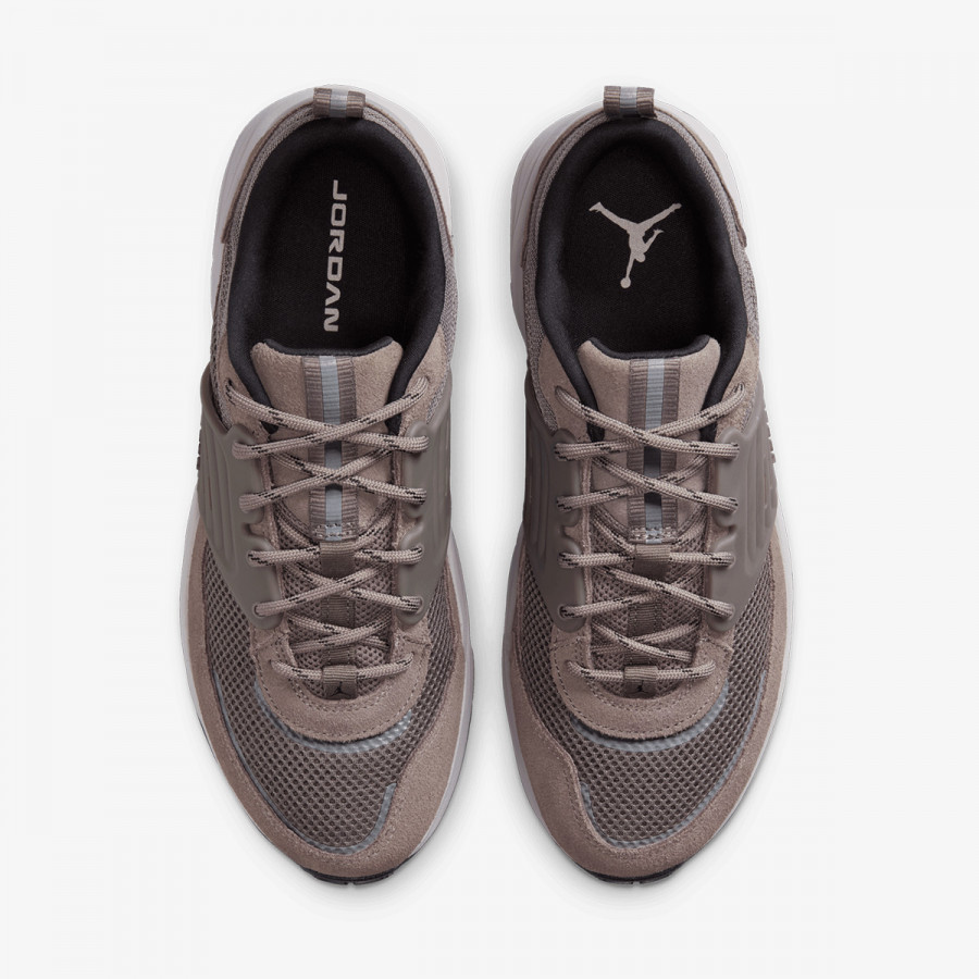 NIKE Pantofi Sport JORDAN TRUNNER O/S 