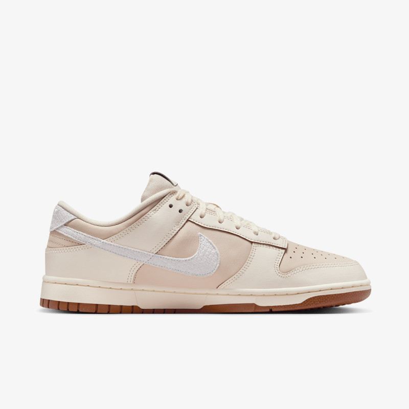 NIKE Pantofi Sport NIKE DUNK LOW RETRO BTTYS CN 