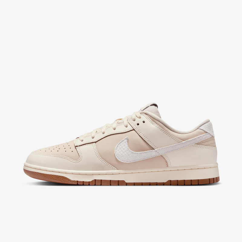 NIKE Pantofi Sport NIKE DUNK LOW RETRO BTTYS CN 