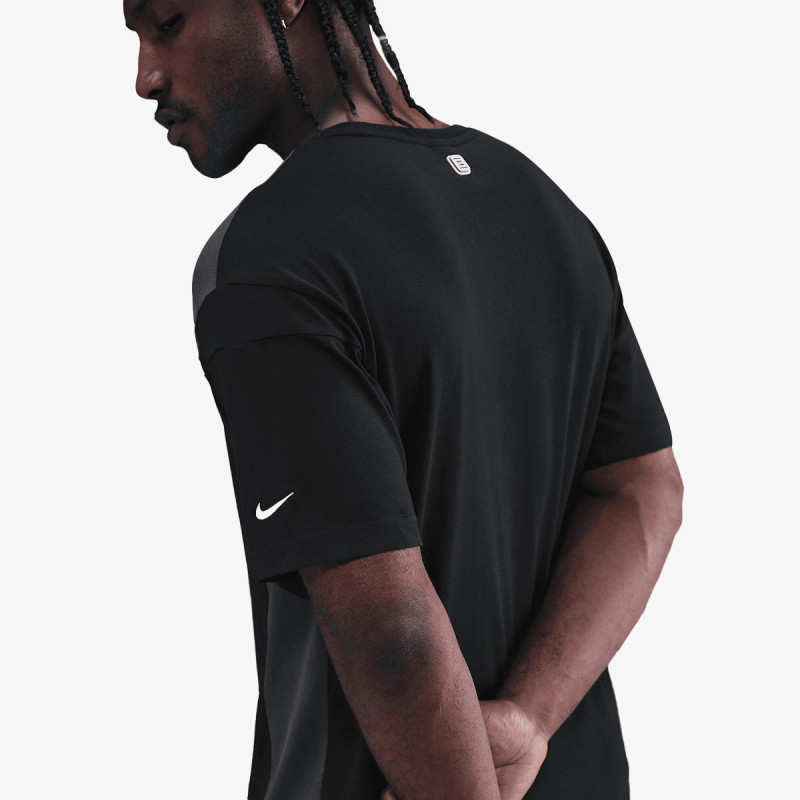 NIKE Tricouri Sportswear Shox 