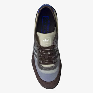 ADIDAS Pantofi Sport CG SQUASH POLTA AKH NM 