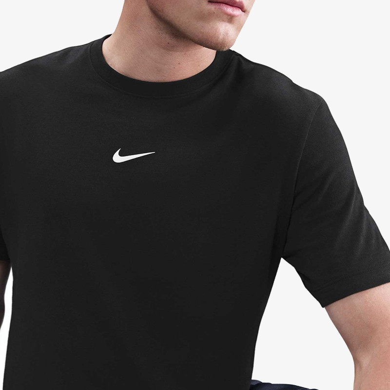 NIKE Tricouri Sportswear 