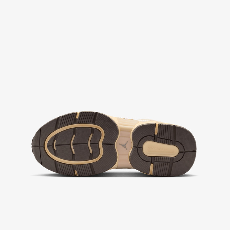 NIKE Pantofi Sport JORDAN TRUNNER O/S BG 