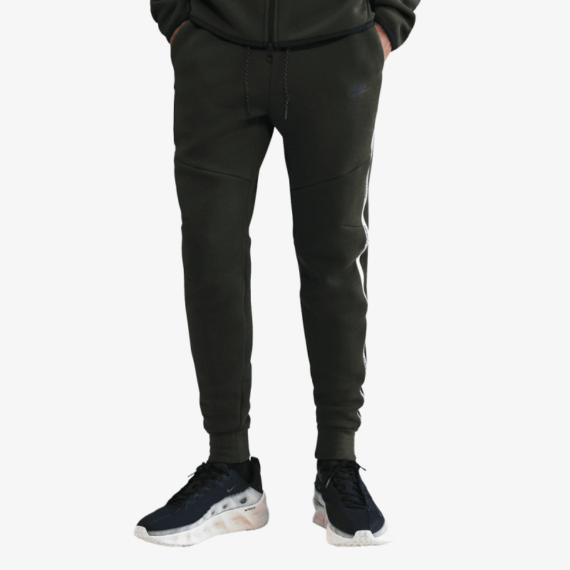 NIKE Pantaloni de trening M NK TECH FLC JGGR PANT REFLEC 