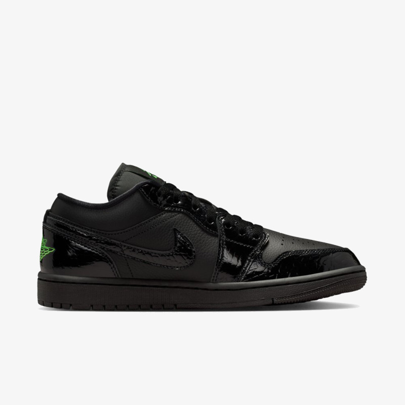 NIKE Pantofi Sport WMNS AIR JORDAN 1 LOW SE NAJ10 