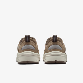 NIKE Pantofi Sport WMNS JORDAN TRUNNER O/S 