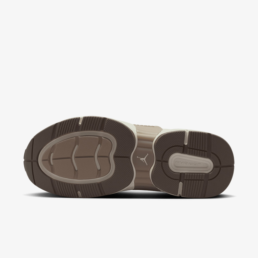 NIKE Pantofi Sport WMNS JORDAN TRUNNER O/S 