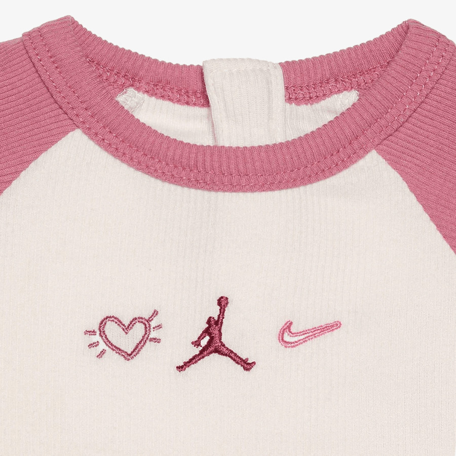 JORDAN Seturi JHG LOVE IS IN THE 