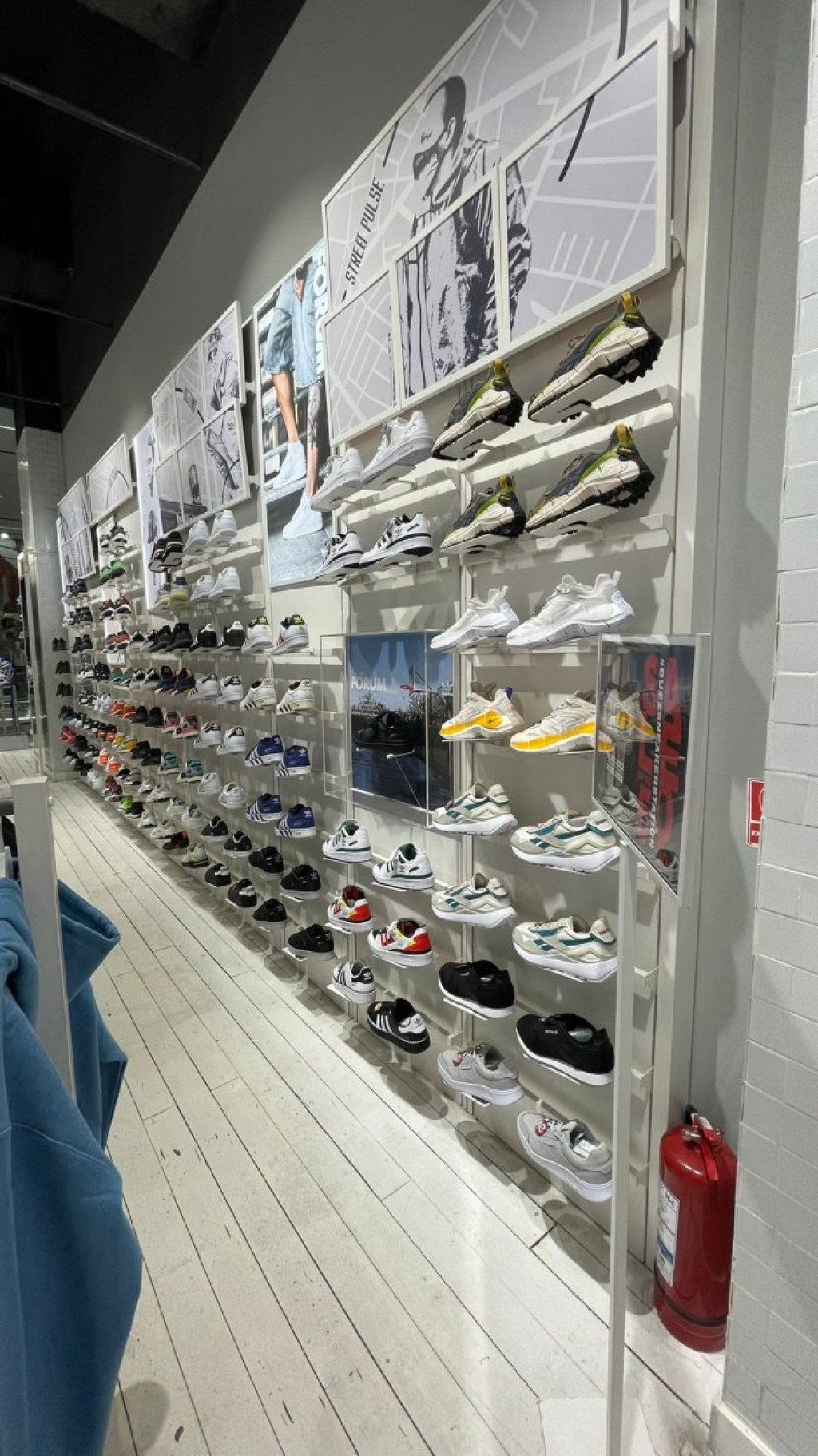B-MM - Buzz Mega Mall